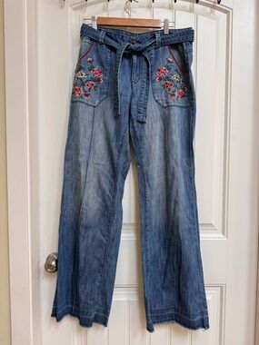 Desigual Claudia Wide Leg Embroidered Jeans. Size 32